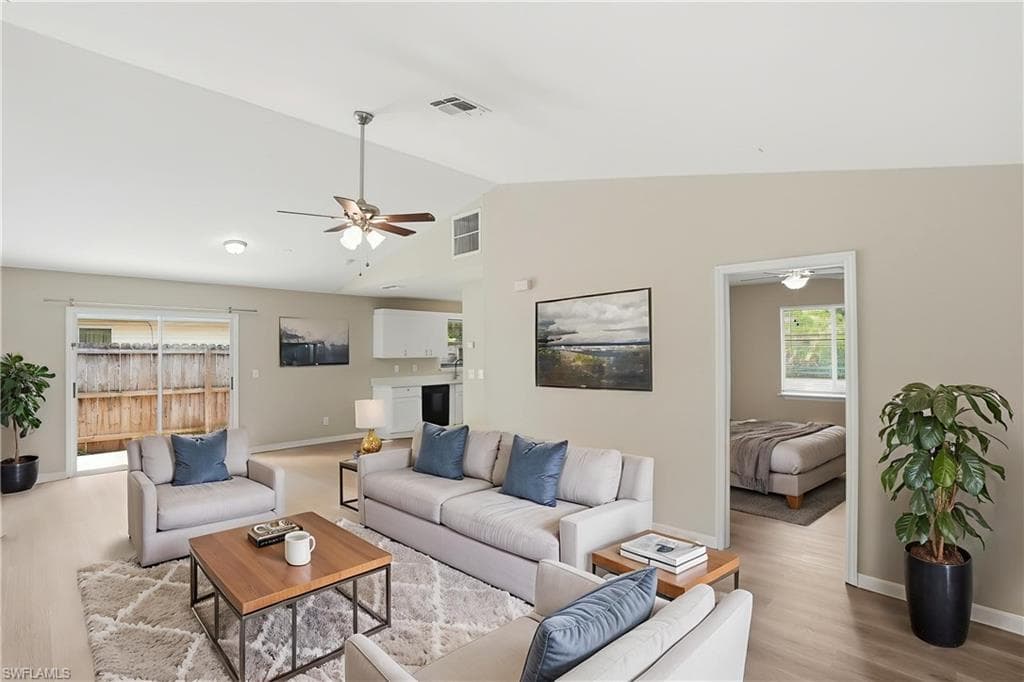 26311 Coventry LN 313-5