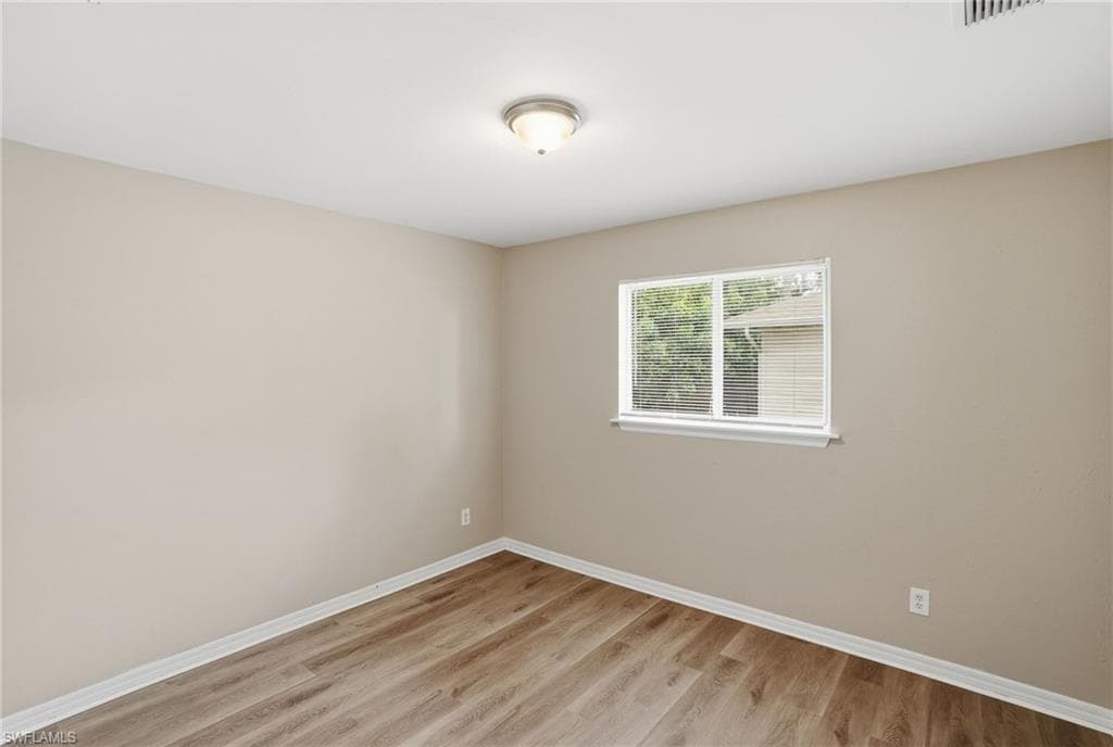 26311 Coventry LN 313-21