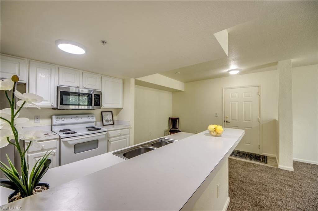 4149 Residence DR 809-16