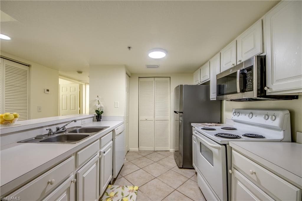 4149 Residence DR 809-11