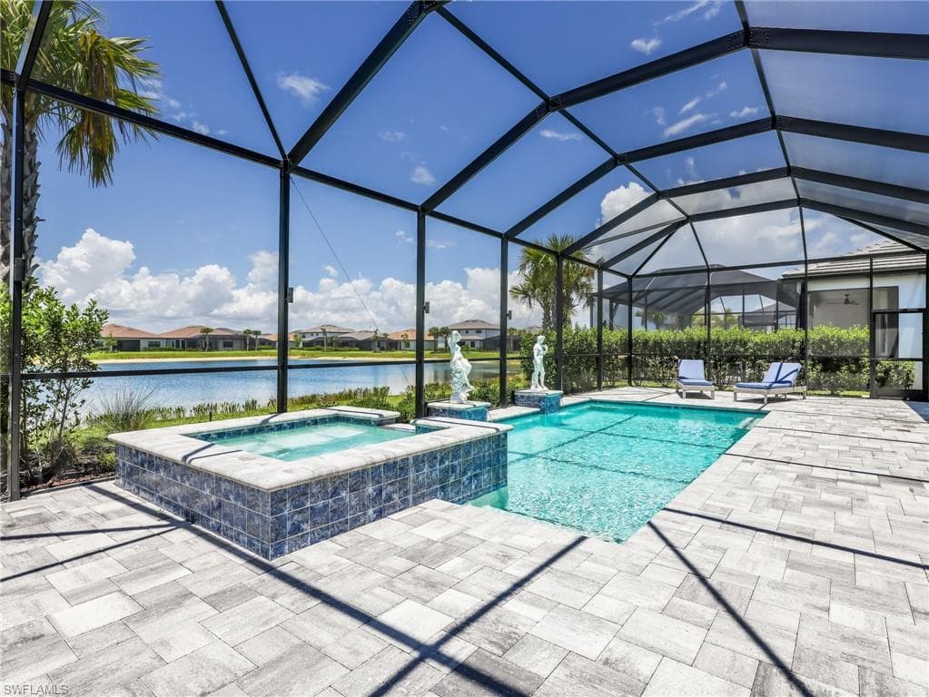 21064 Hallandale DR-26