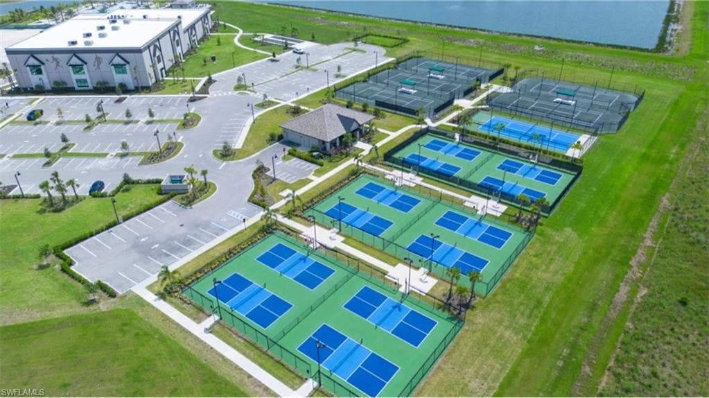 21064 Hallandale DR-49