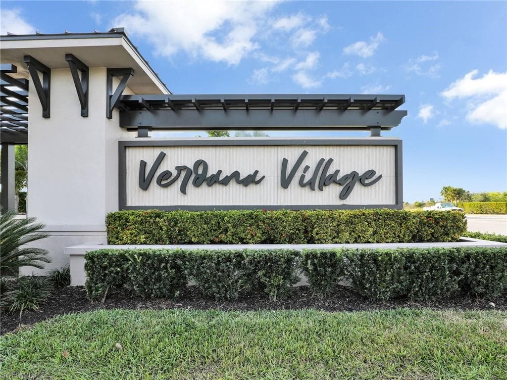 21064 Hallandale DR-29