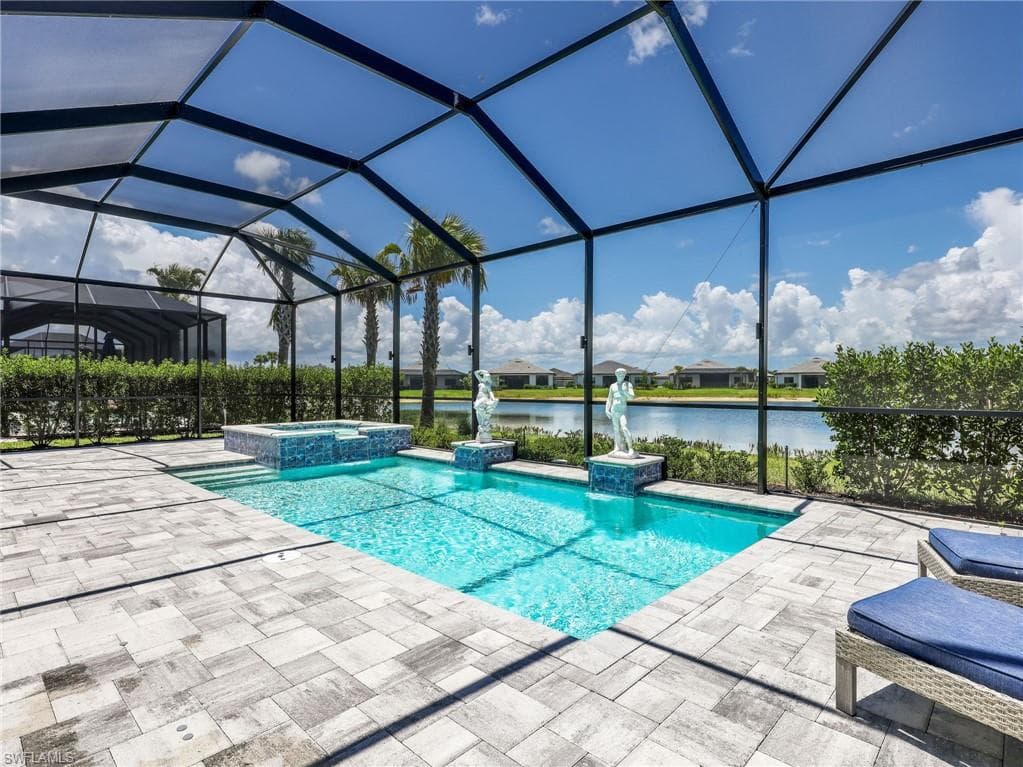 21064 Hallandale DR-25