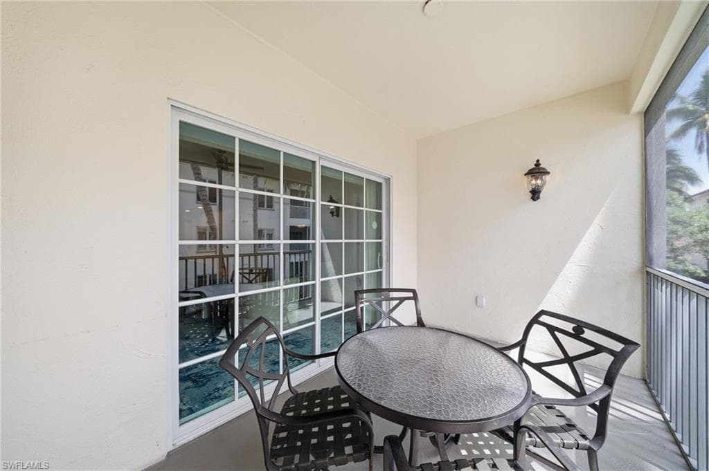 221 9th ST S 206-26