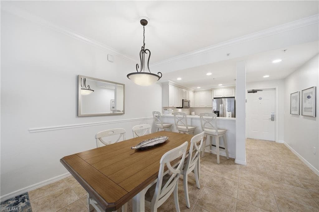 221 9th ST S 206-9