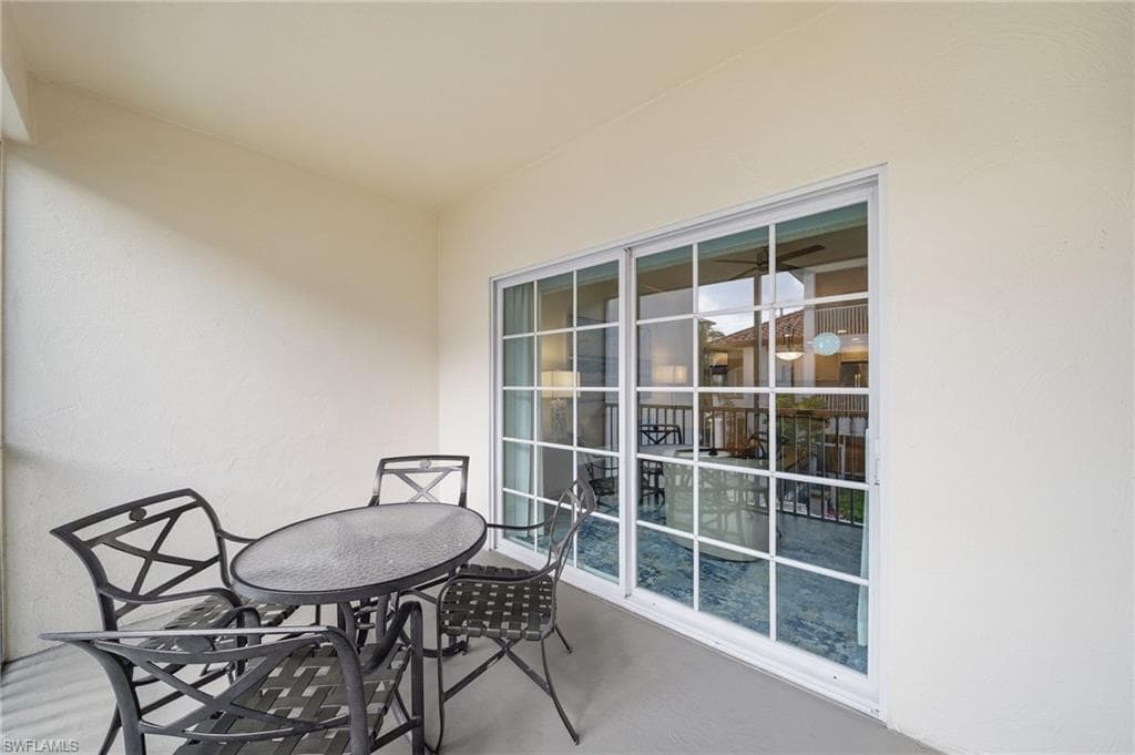 221 9th ST S 206-24