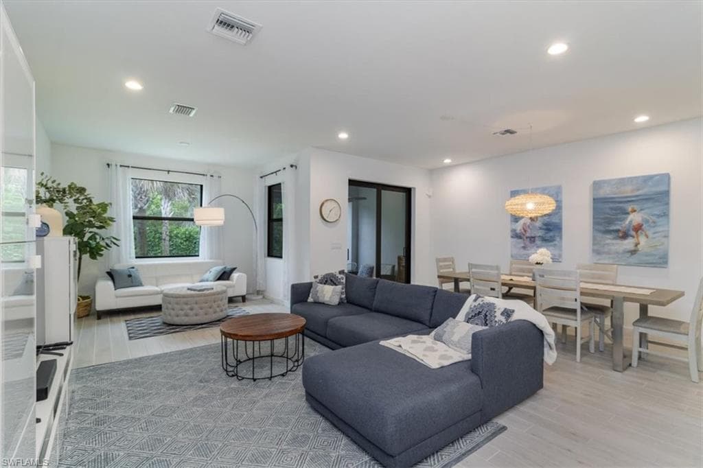 13021 Pembroke DR-3