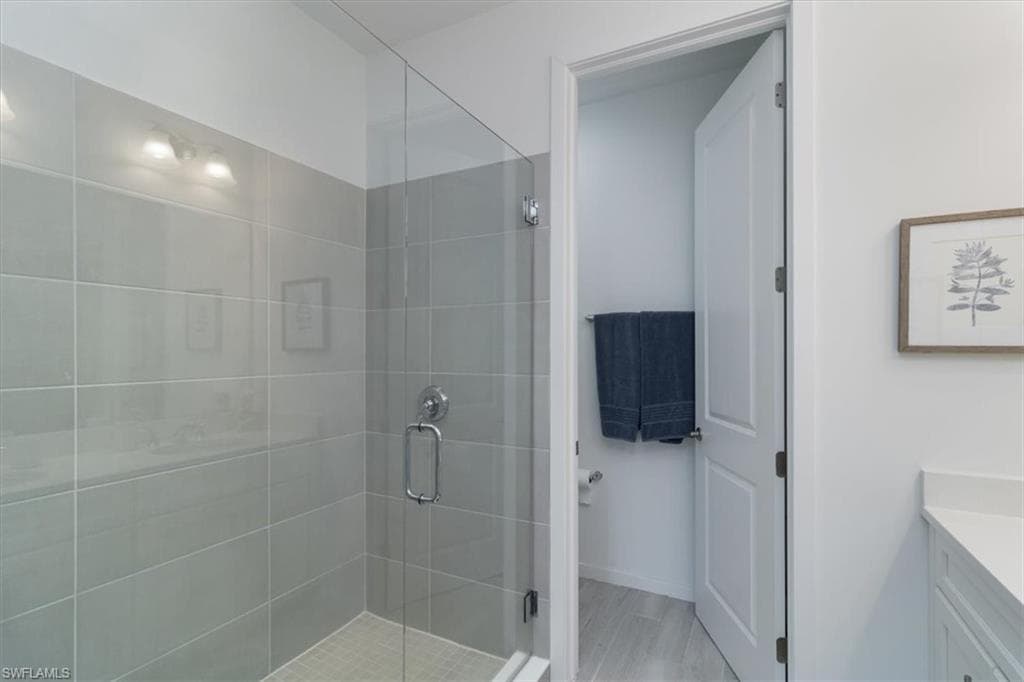 13021 Pembroke DR-17