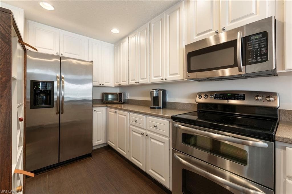 15107 Auk WAY-7