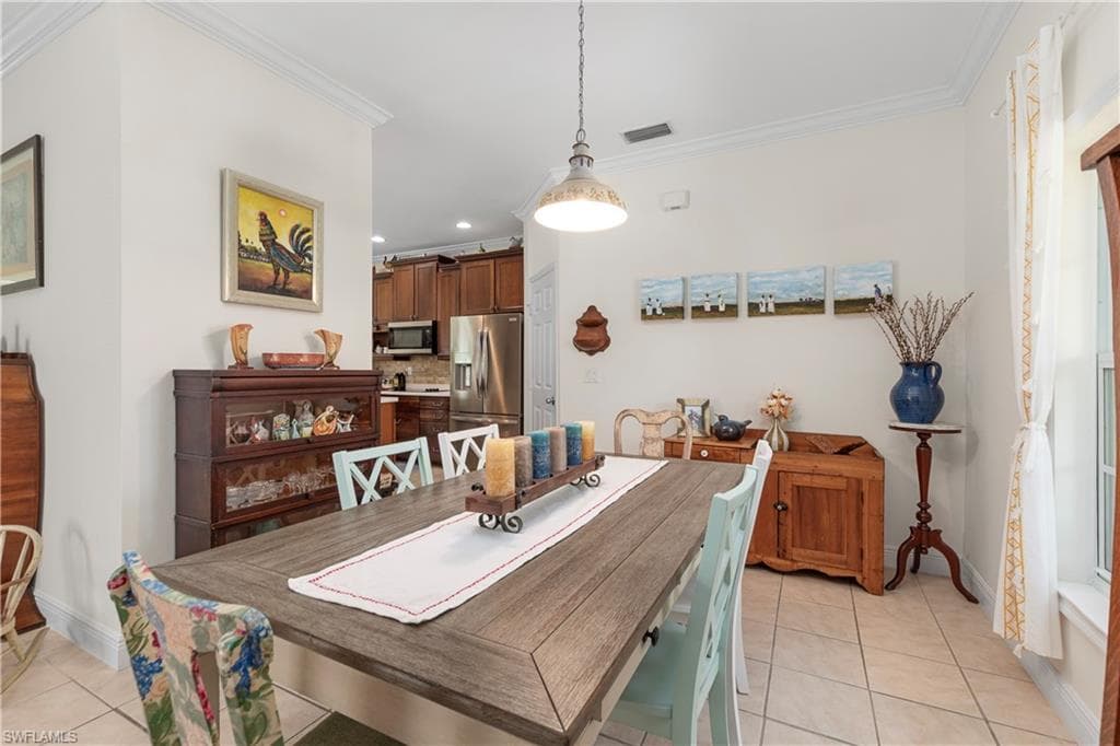 9060 Gladiolus Preserve CIR-7