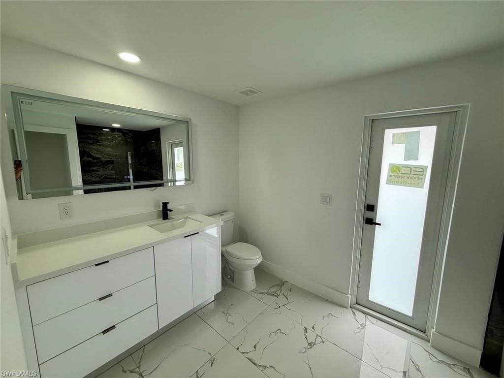 111 North Shore AVE-21