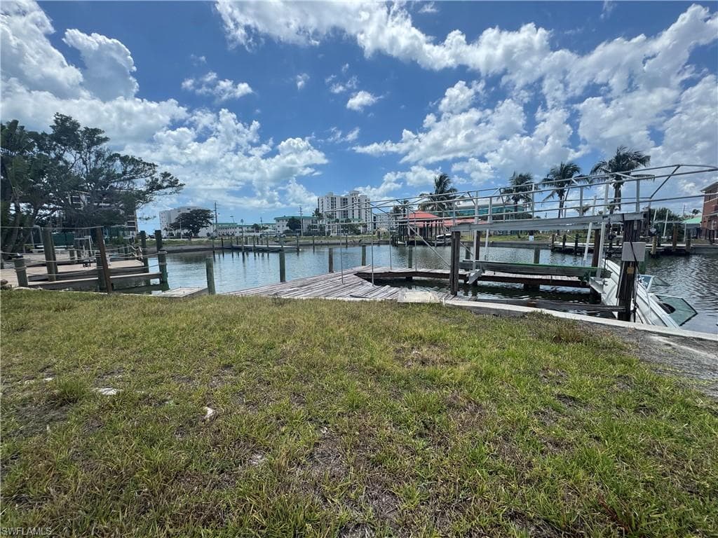 139 Ibis ST-13