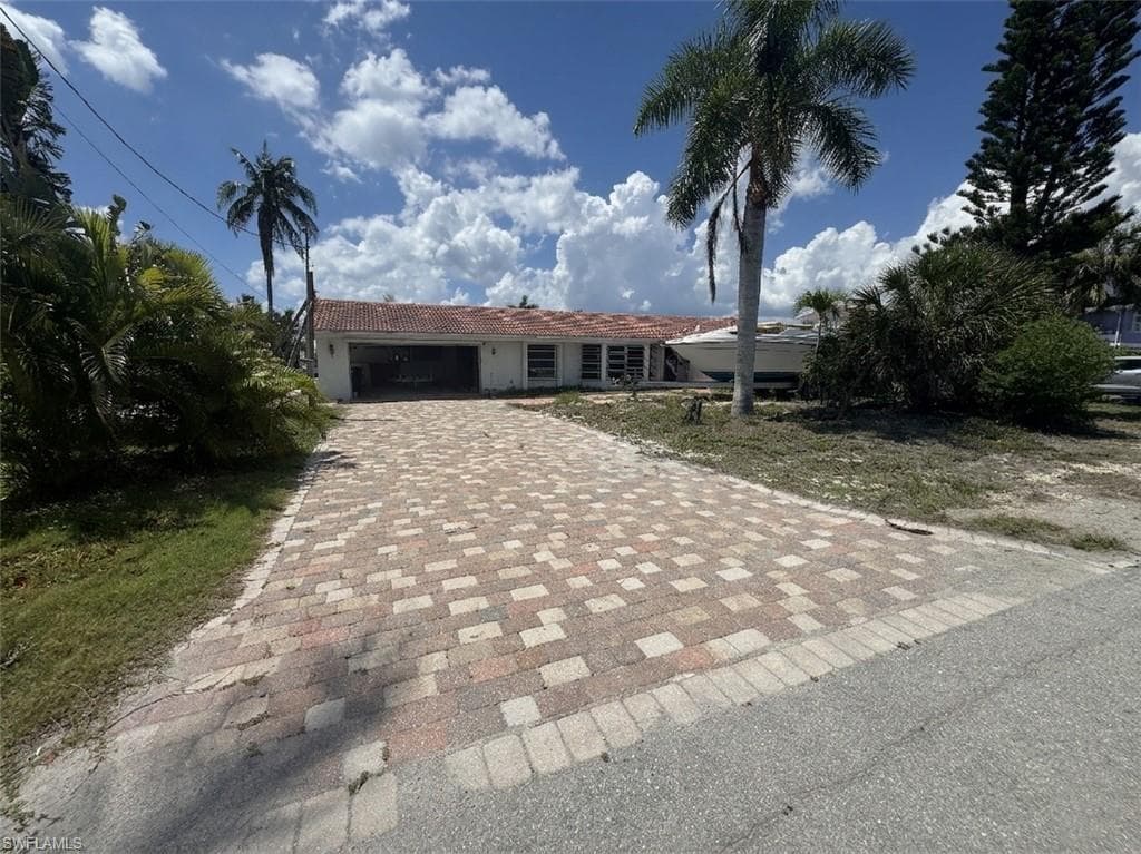 139 Ibis ST-10