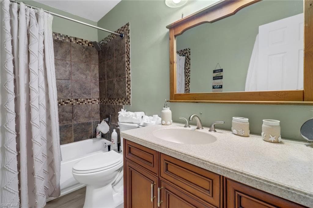 9104 King RD W-14