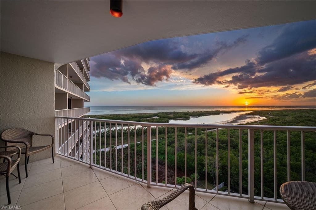 440 Seaview CT 1201-2