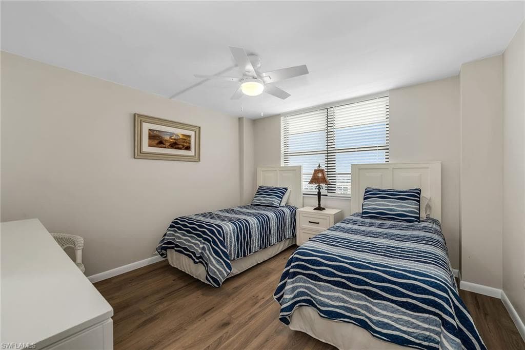 440 Seaview CT 1201-20