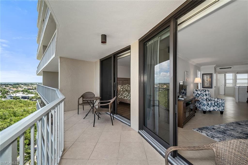 440 Seaview CT 1201-24