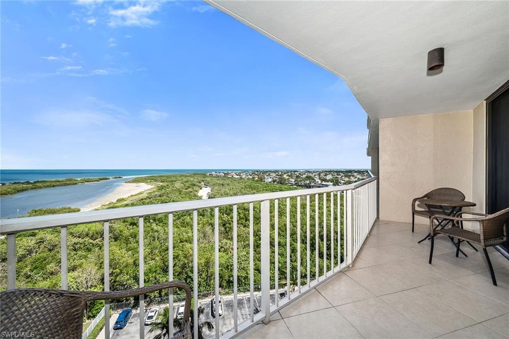 440 Seaview CT 1201-4
