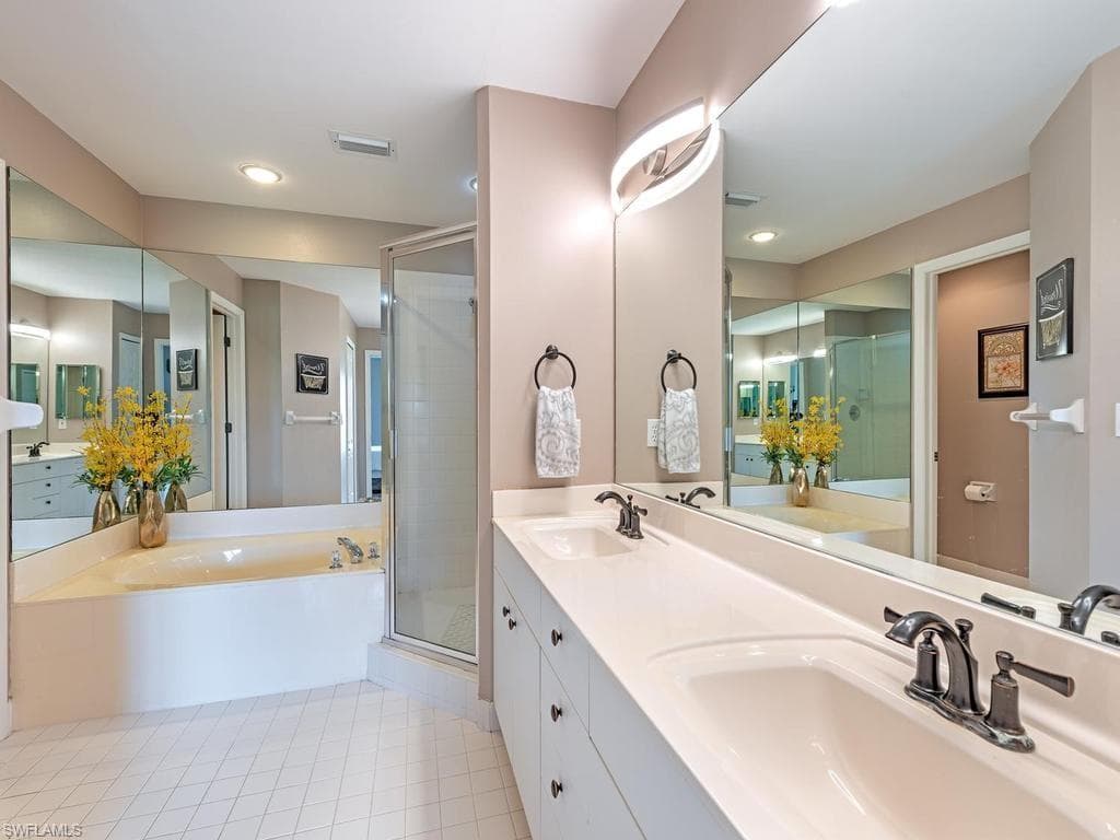 8371 Grand Palm DR 2-8