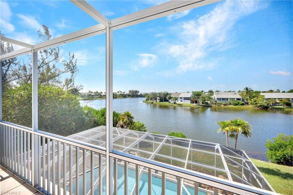 9007 Mockingbird DR-16