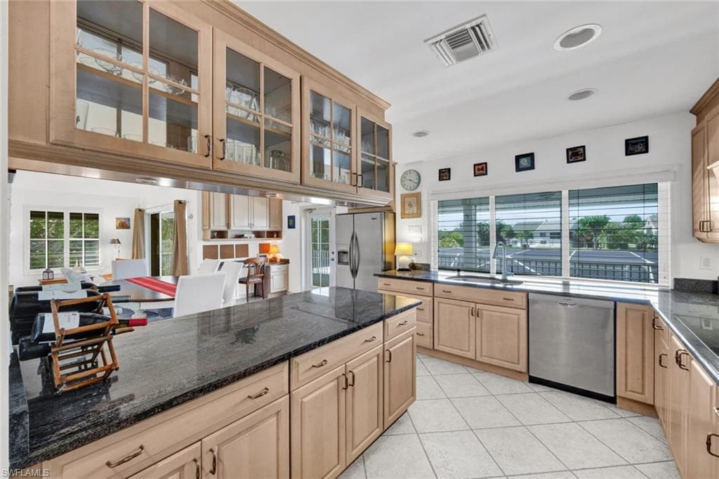 9007 Mockingbird DR-30