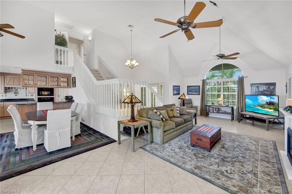 9007 Mockingbird DR-18