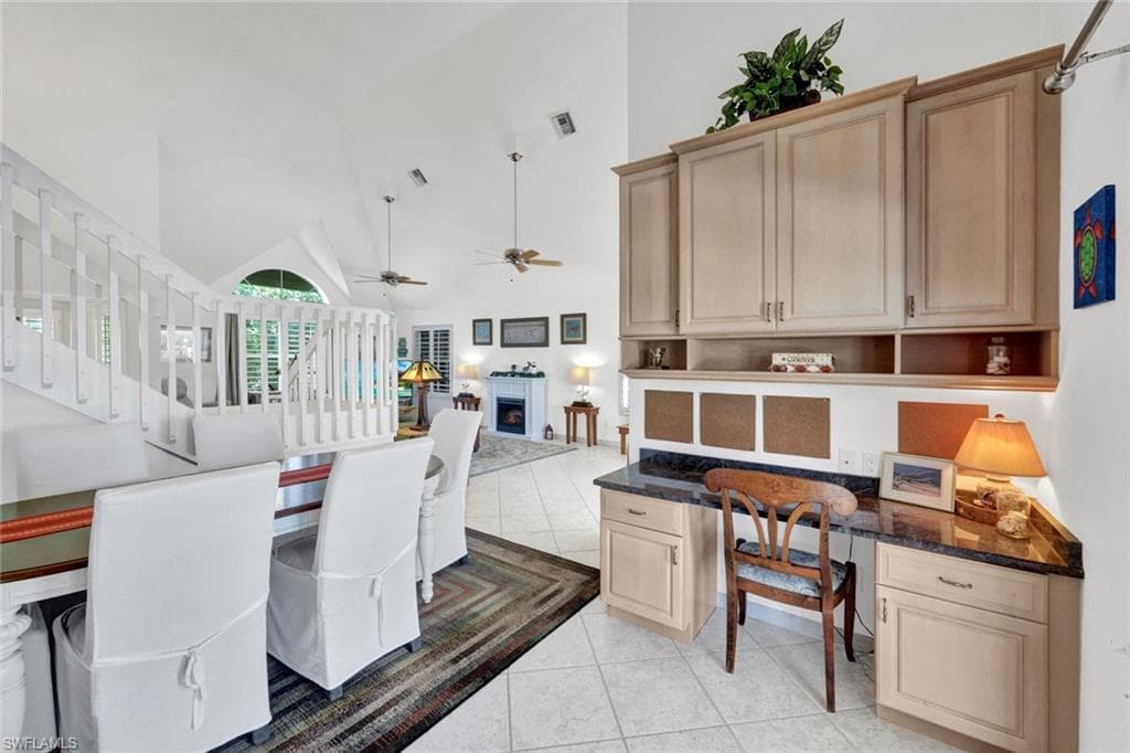9007 Mockingbird DR-25