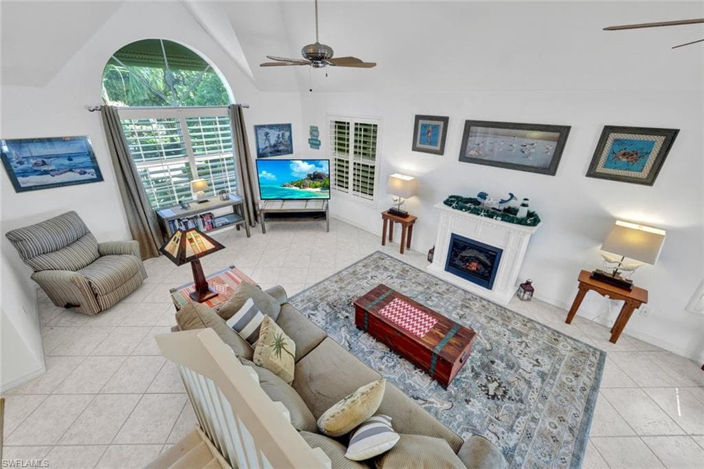 9007 Mockingbird DR-21