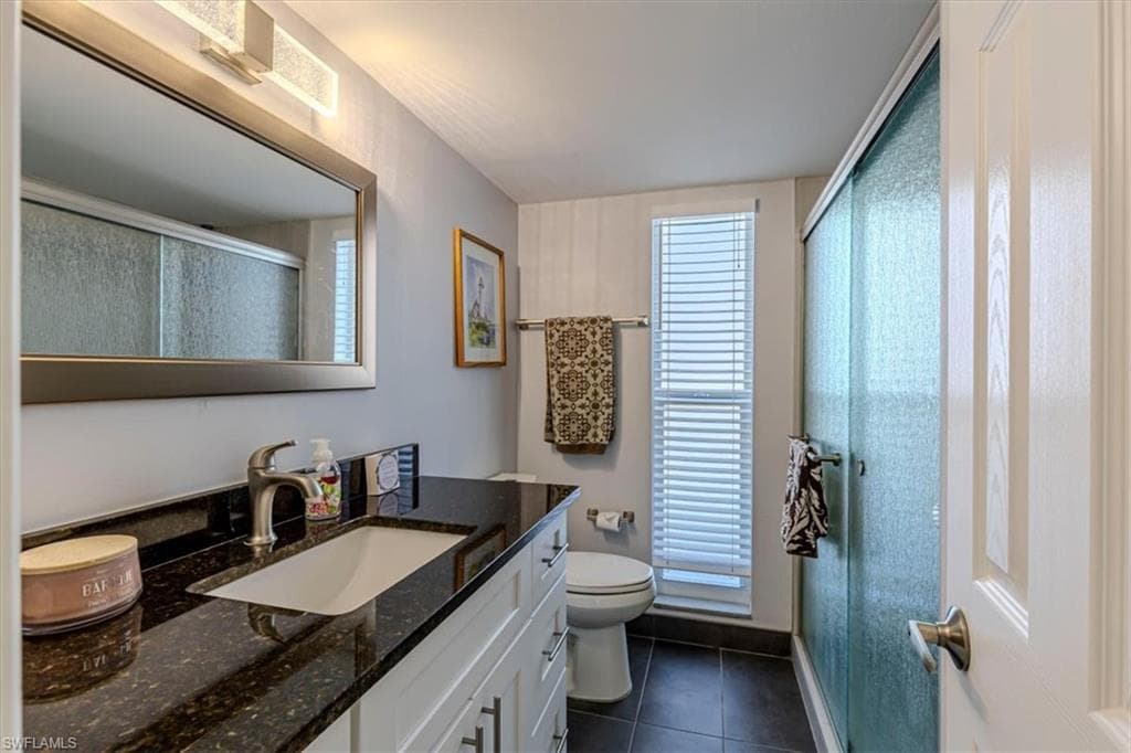 215 Palm DR 215-1-17