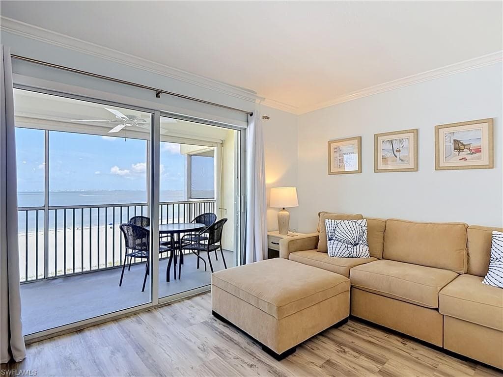 100 Estero BLVD 531-29