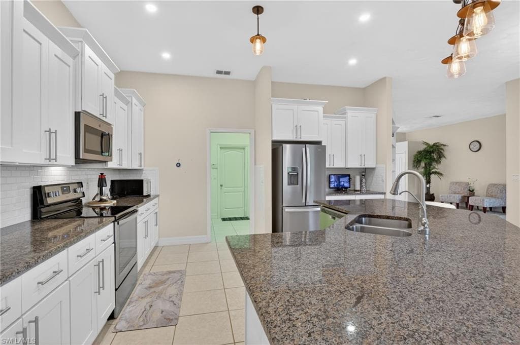 6817 Eagle ST-15