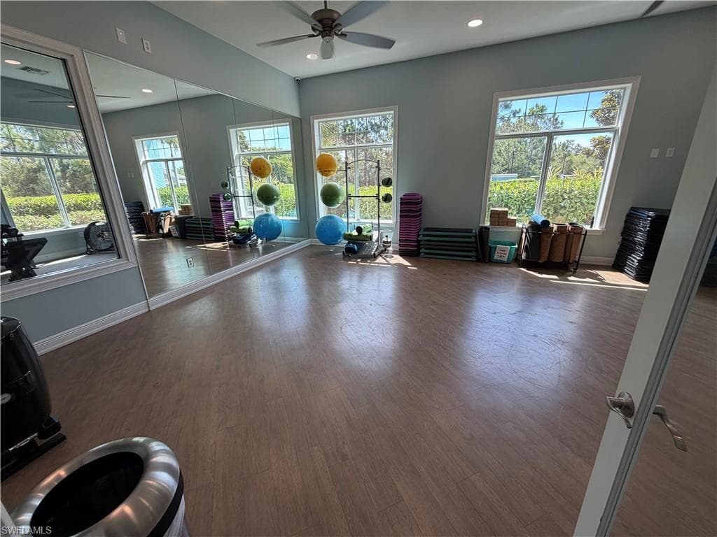 3115 Amadora CIR-32