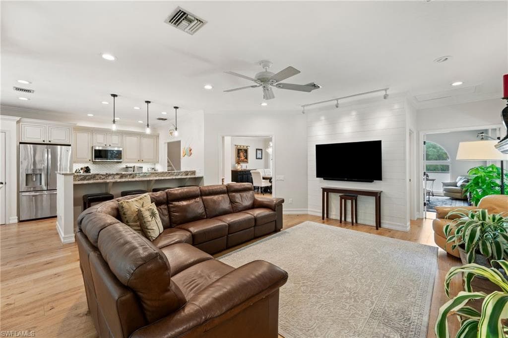 5070 Tamarind Ridge DR-16