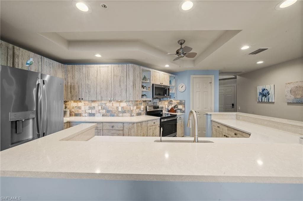 2743 1st ST 1404-10