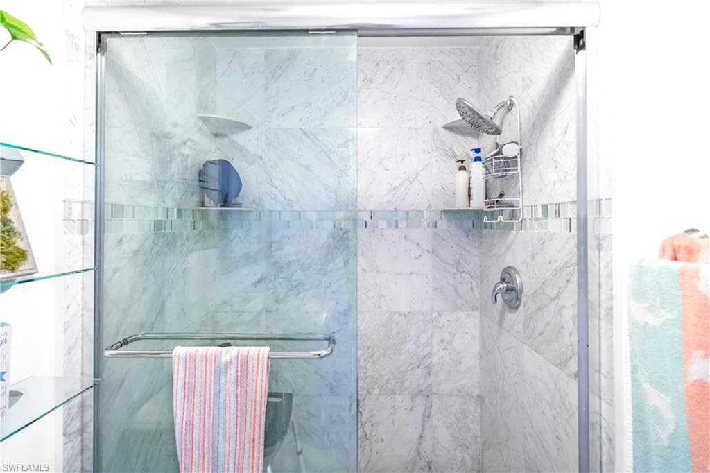 1330 Derbyshire CT E203-26