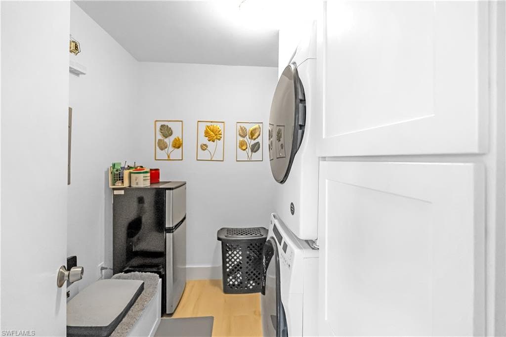 1330 Derbyshire CT E203-28