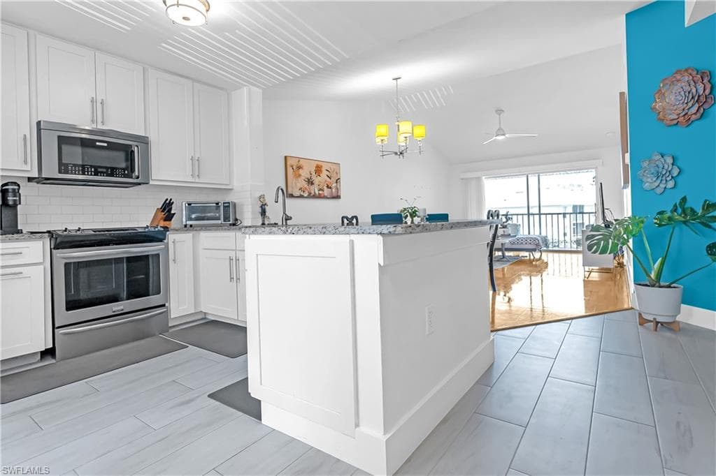 1330 Derbyshire CT E203-9