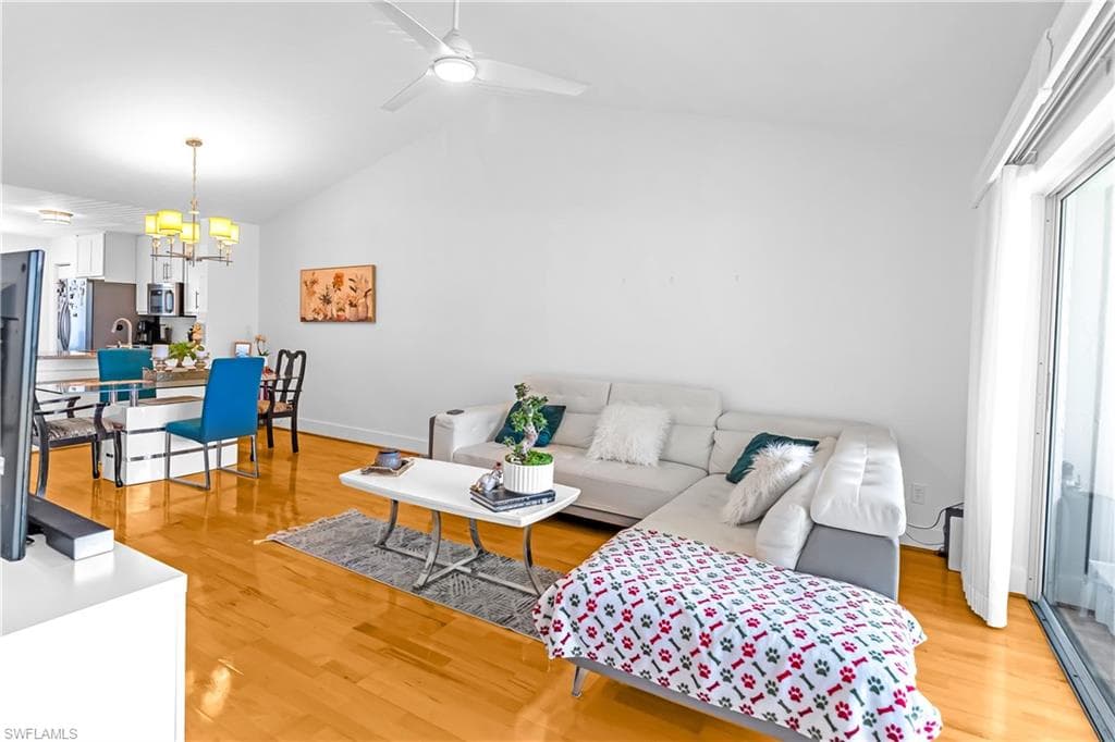 1330 Derbyshire CT E203-4