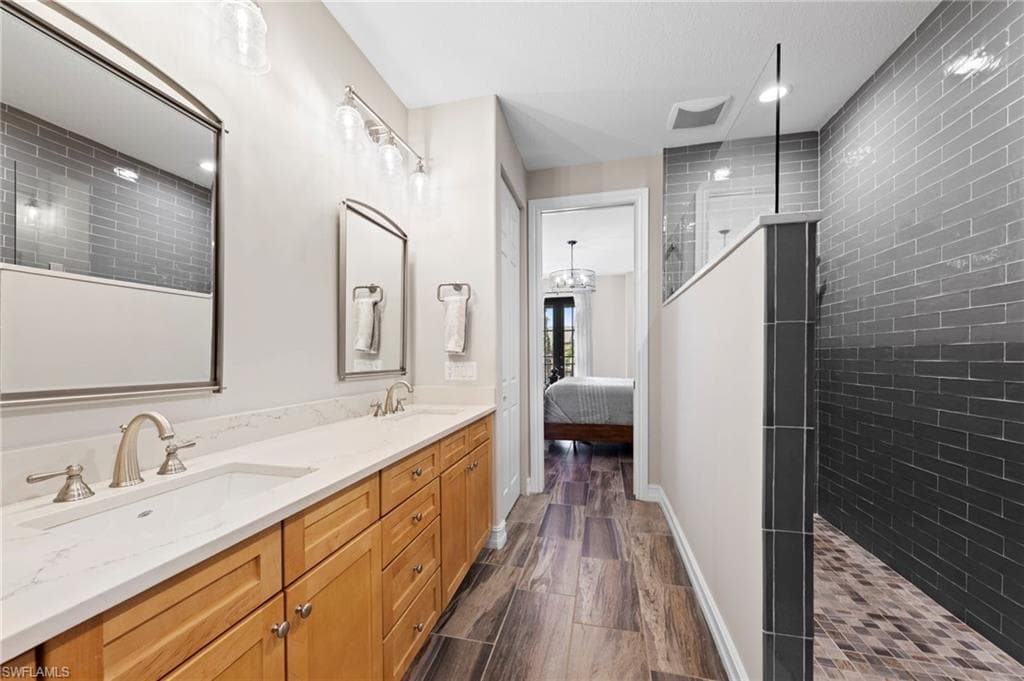 9076 Rialto ST 6204-17