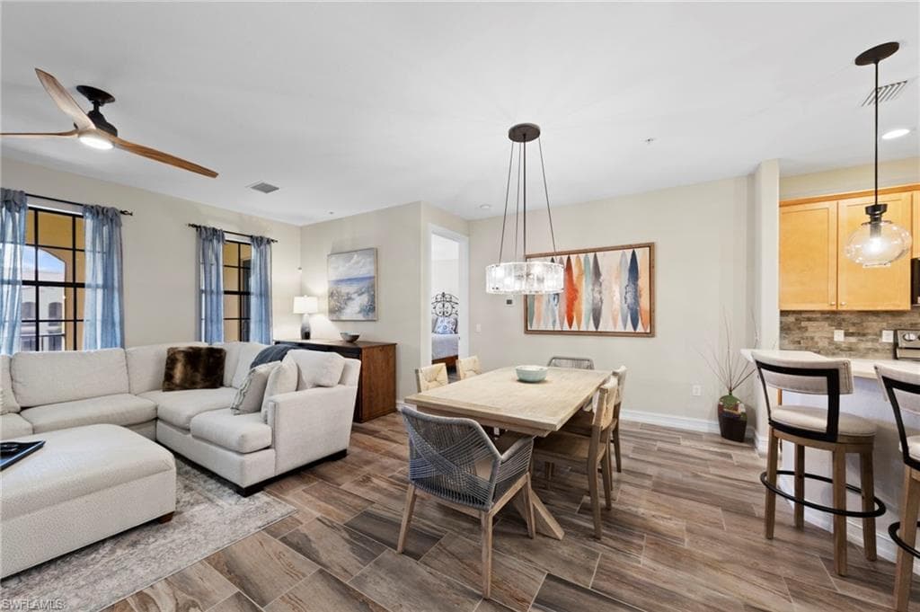 9076 Rialto ST 6204-9