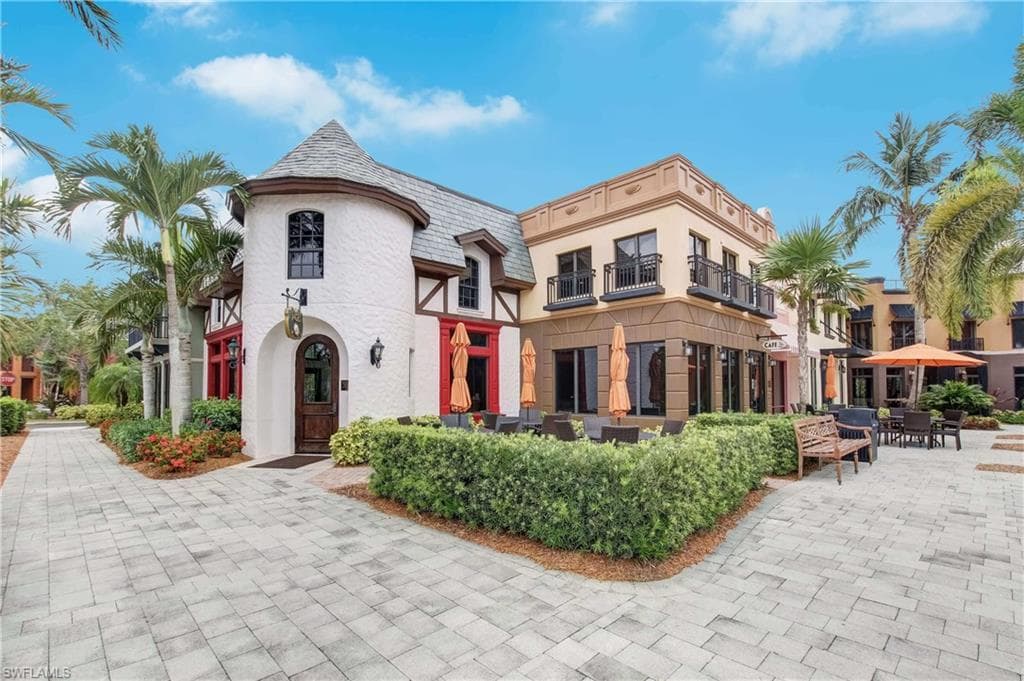 9076 Rialto ST 6204-37