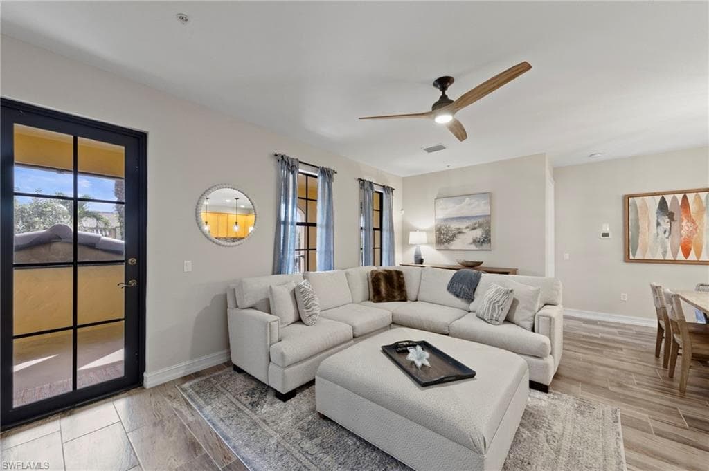 9076 Rialto ST 6204-8