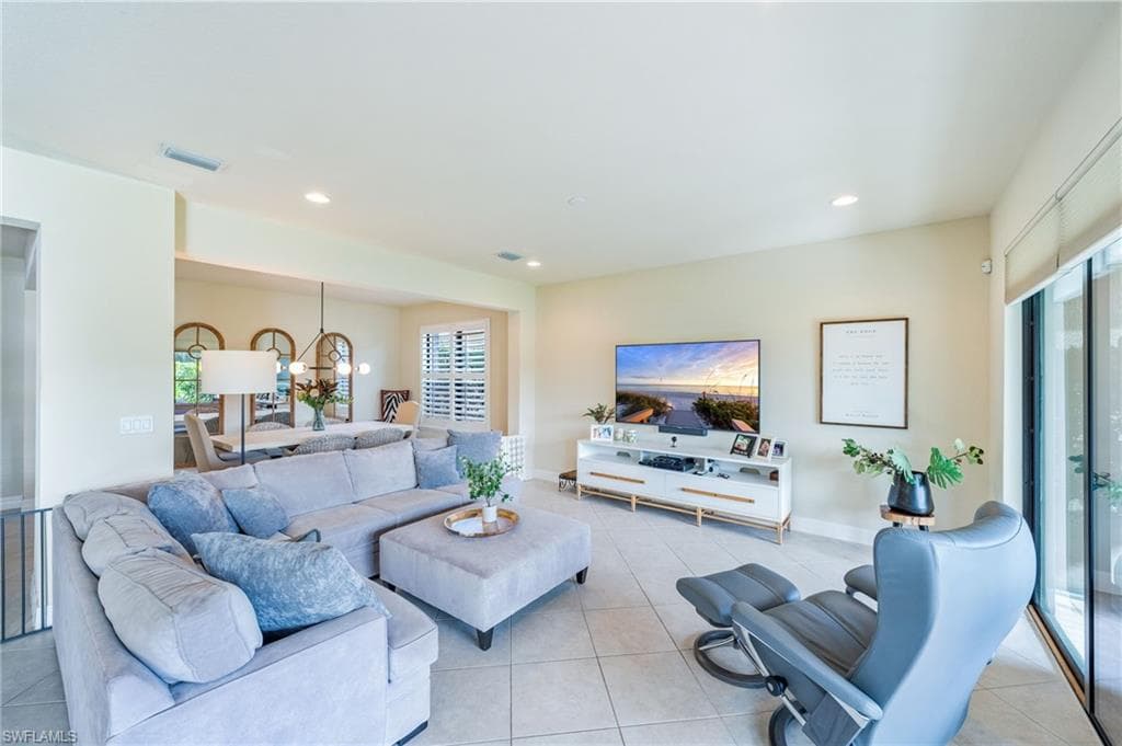11546 Meadowrun CIR-7