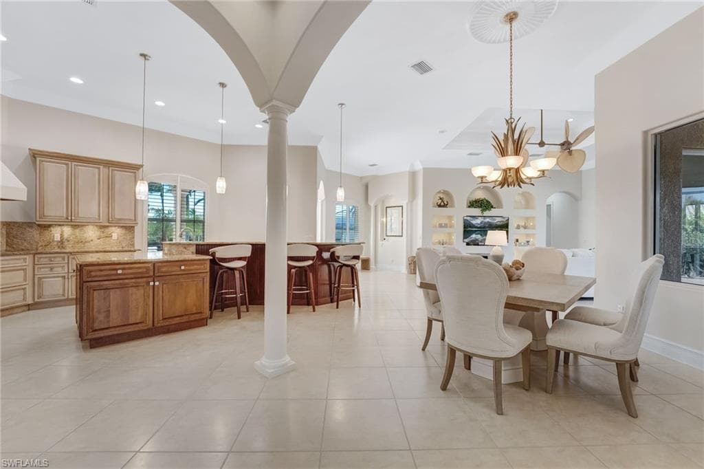 15600 Catalpa Cove DR-7