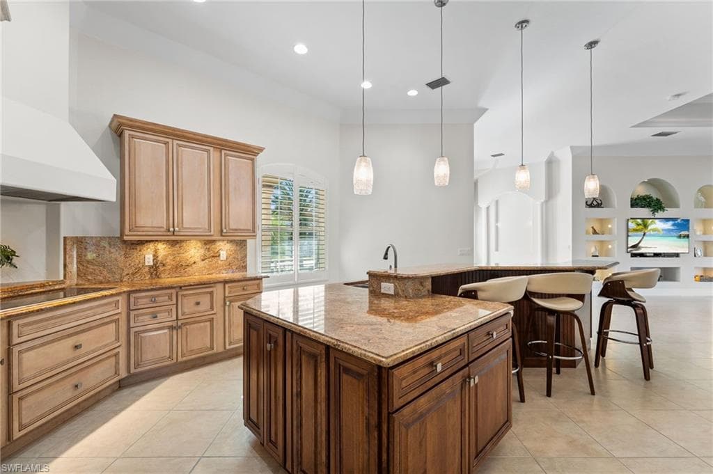 15600 Catalpa Cove DR-19