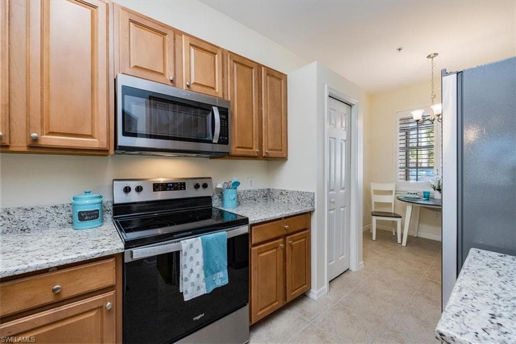 14095 Winchester CT 603-5