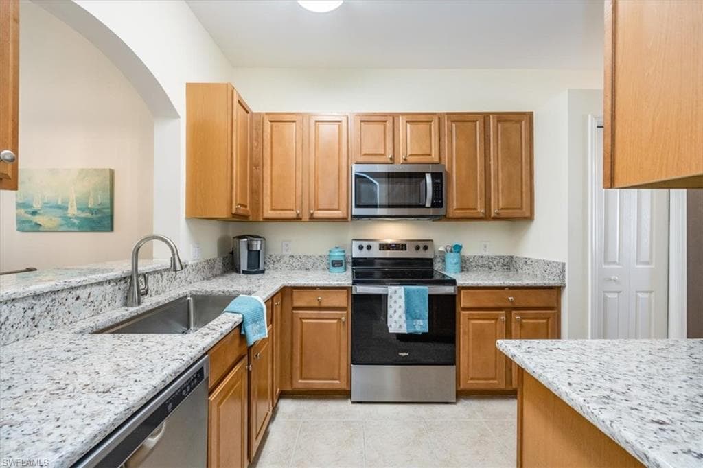 14095 Winchester CT 603-4