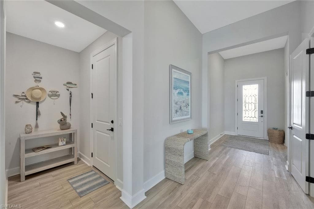 17673 Kinzie LN-5