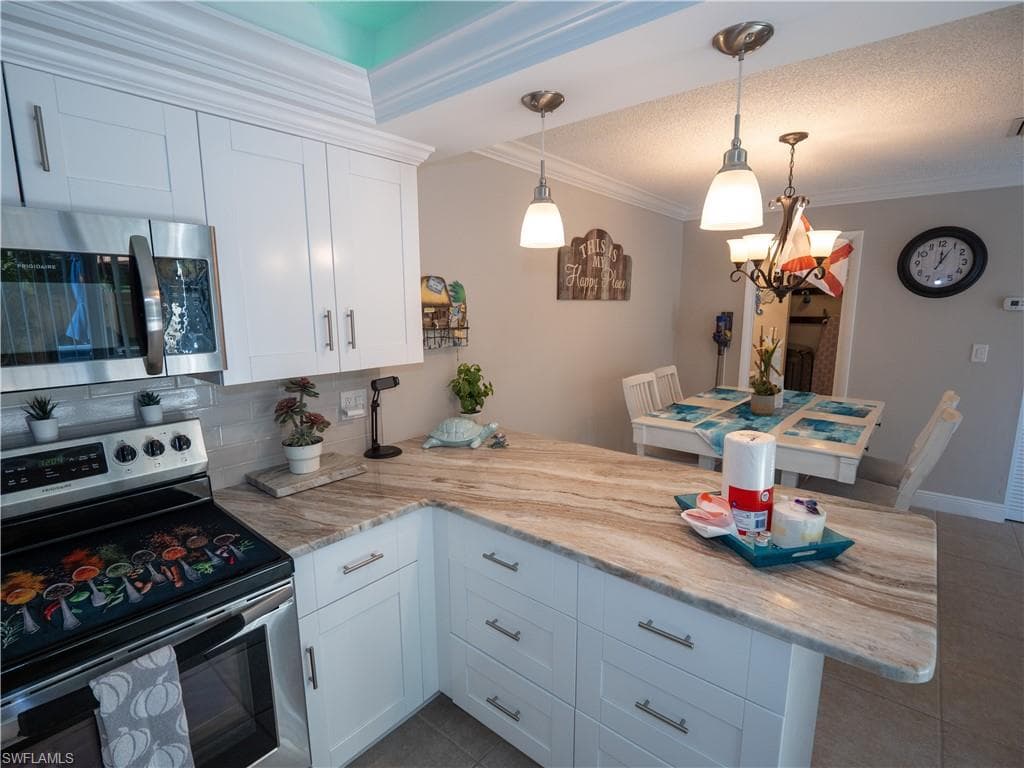 1727 Park Meadows DR 2-23